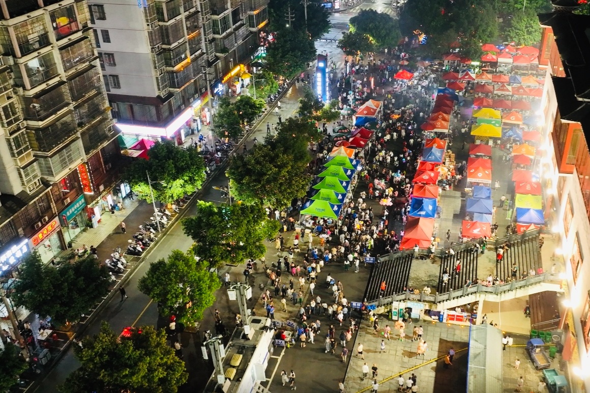 天博体育官方平台入口神奇“村超”：踢向山外的一记“世界波”(图6)