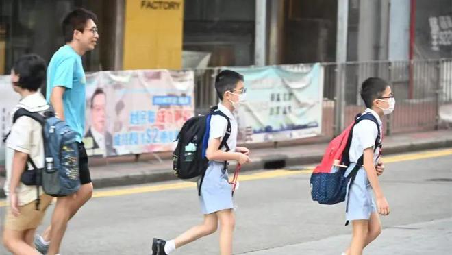 天博收不到16名学生将“杀校”！香港中小学面临生存危机…(图1)